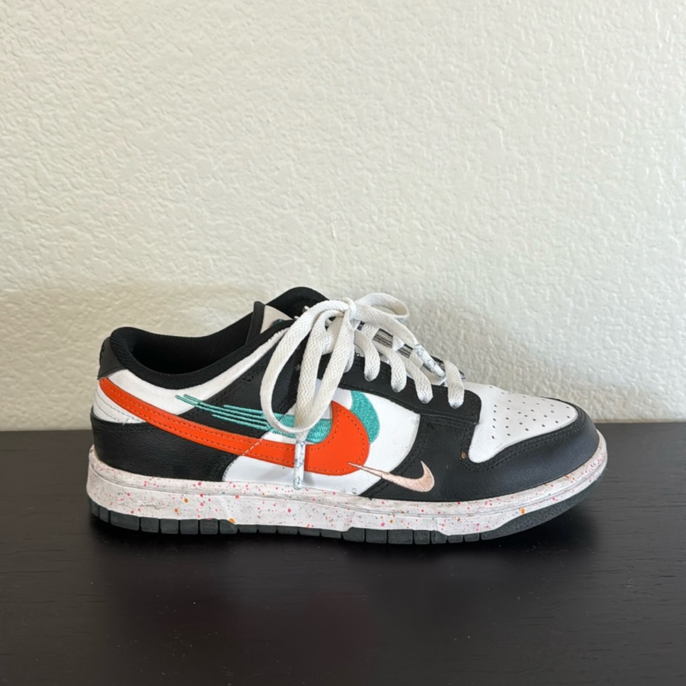 Nike dunks low